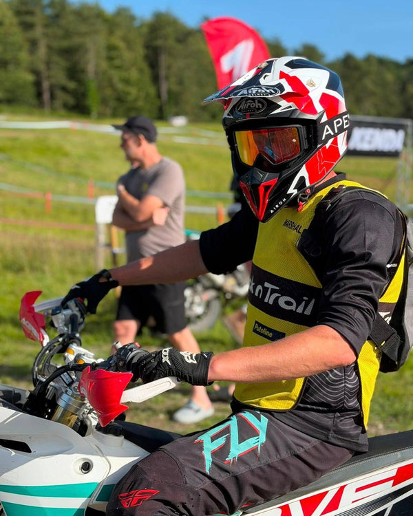 APEXX rider
