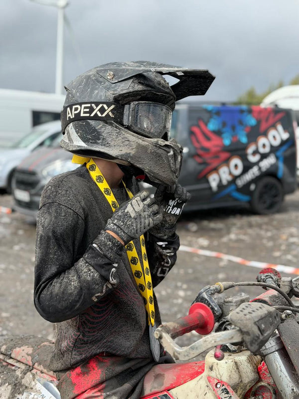 APEXX rider