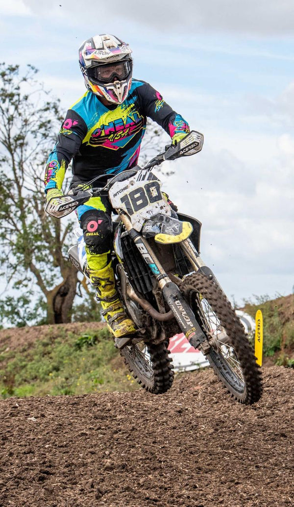 APEXX rider